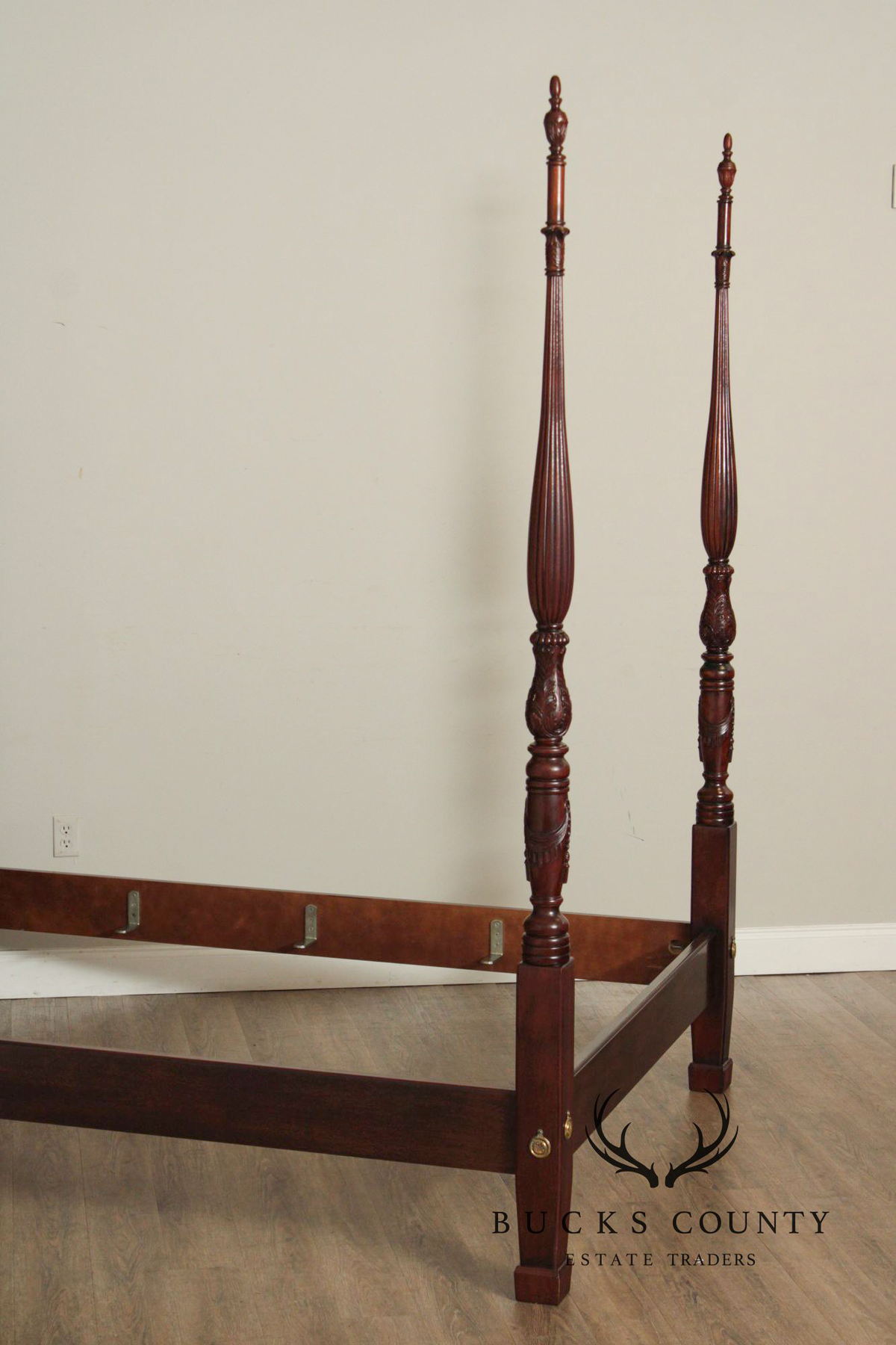 Henredon Georgian Chippendale Style Mahogany Traditional Queen Poster Bed