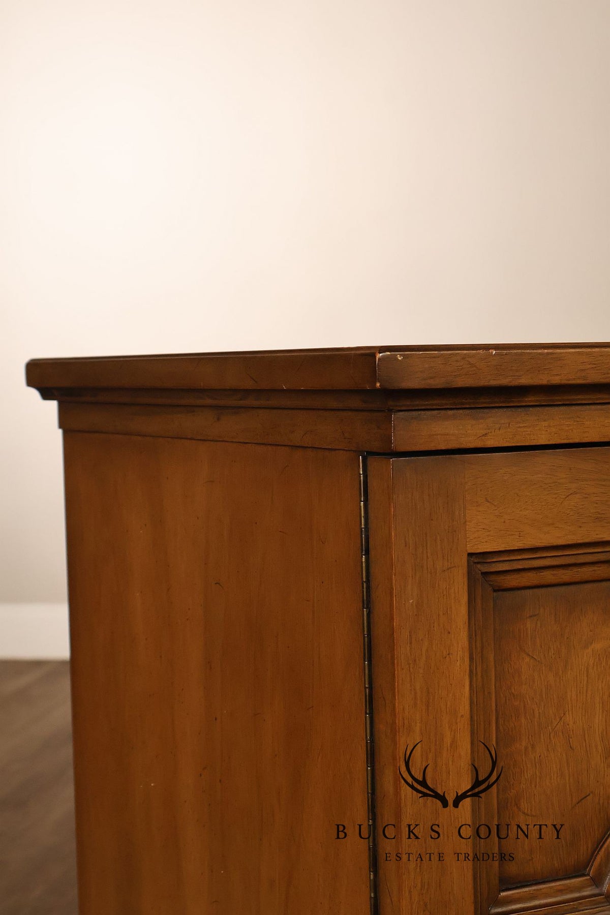 Henredon Mid Century Modern Walnut Sideboard
