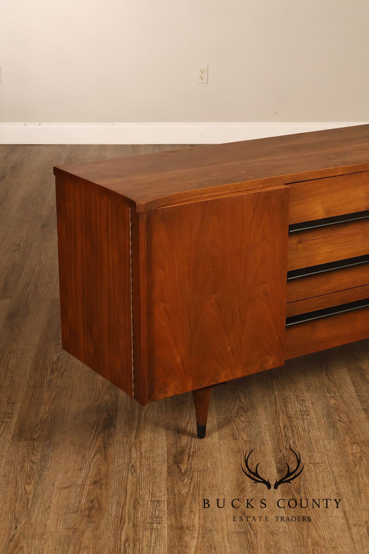 American of Martinsville Mid Century Modern Walnut Chest of Drawers
