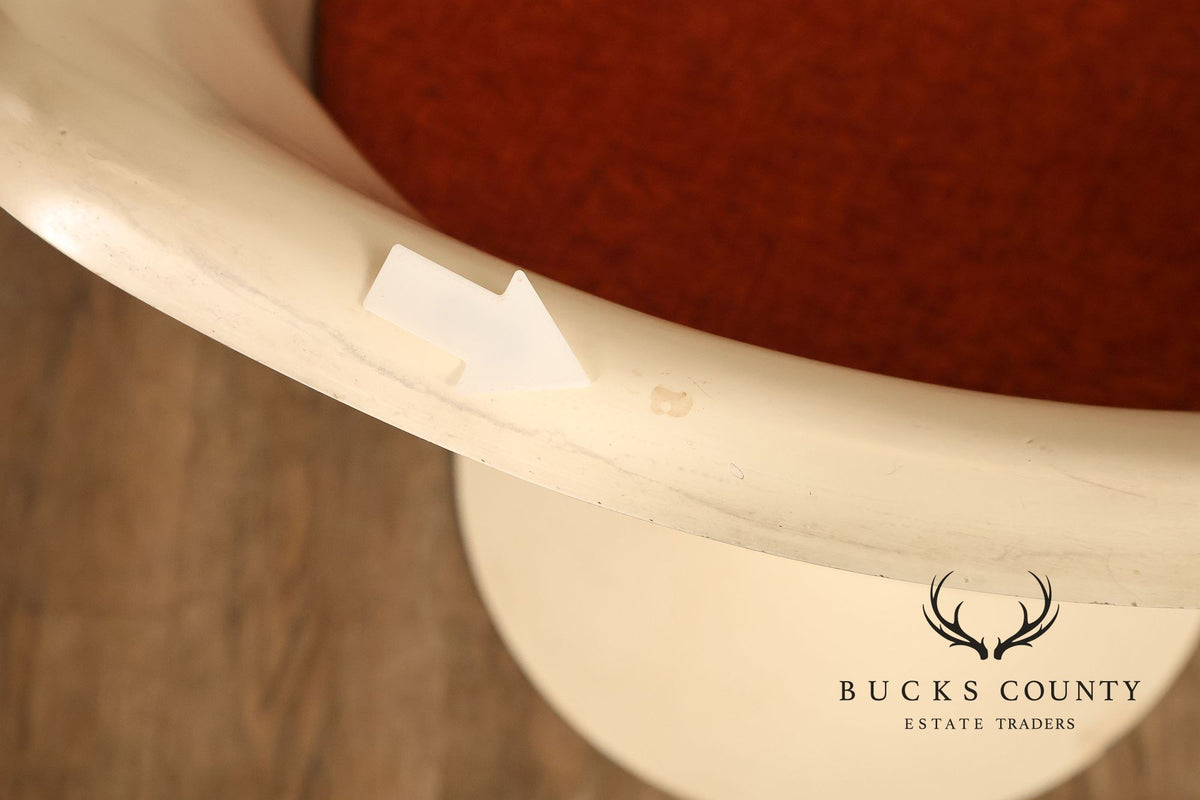 Eero Saarinen Mid Century Modern Tulip Armchair