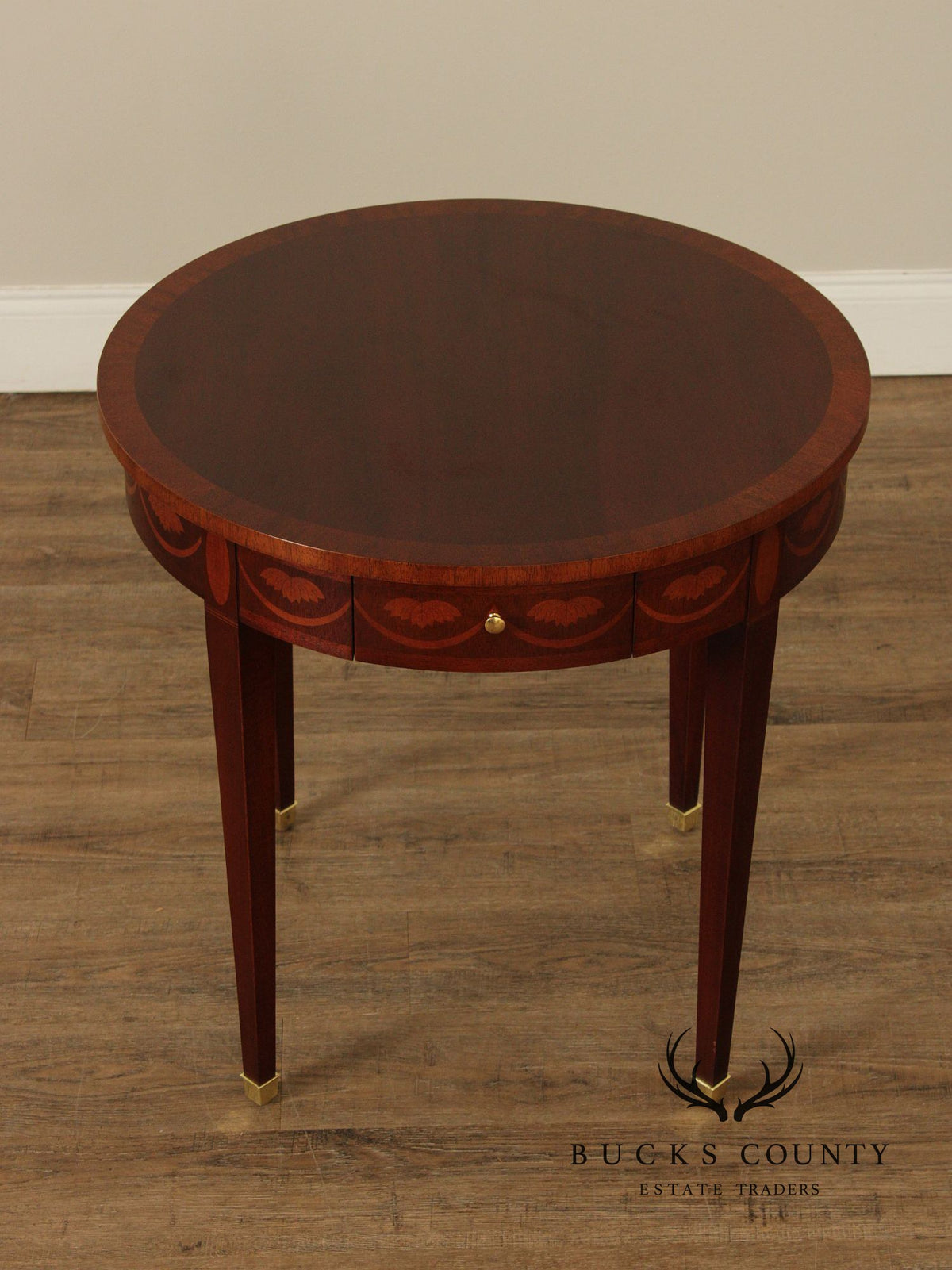 Baker Federal Style Inlaid Mahogany Round occasional Table