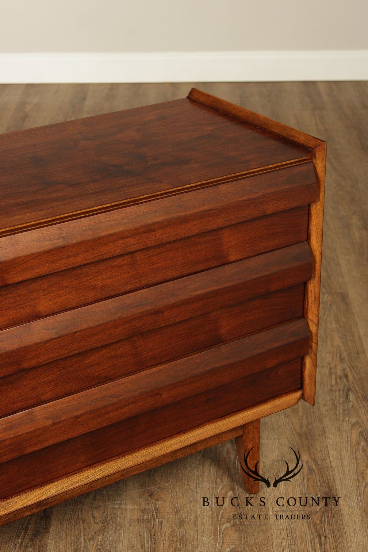 Lane 'First Edition' Mid Century Modern Walnut Dresser