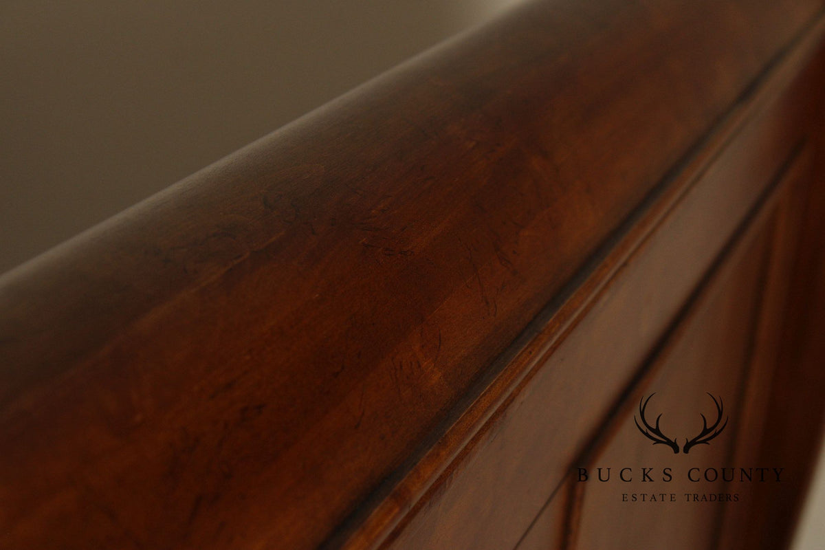 ETHAN ALLEN ‘NEW COUNTRY’ MAPLE QUEEN SLEIGH BED