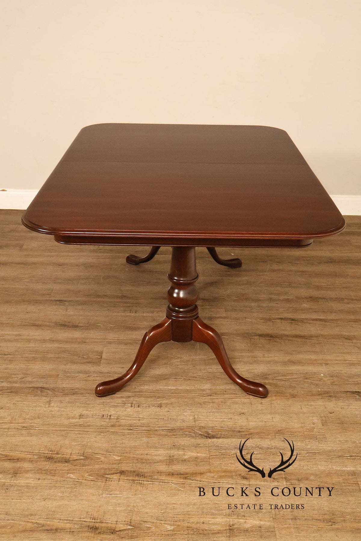 Ethan Allen Georgian Court Queen Anne Style Double Pedestal Cherry Dining Table