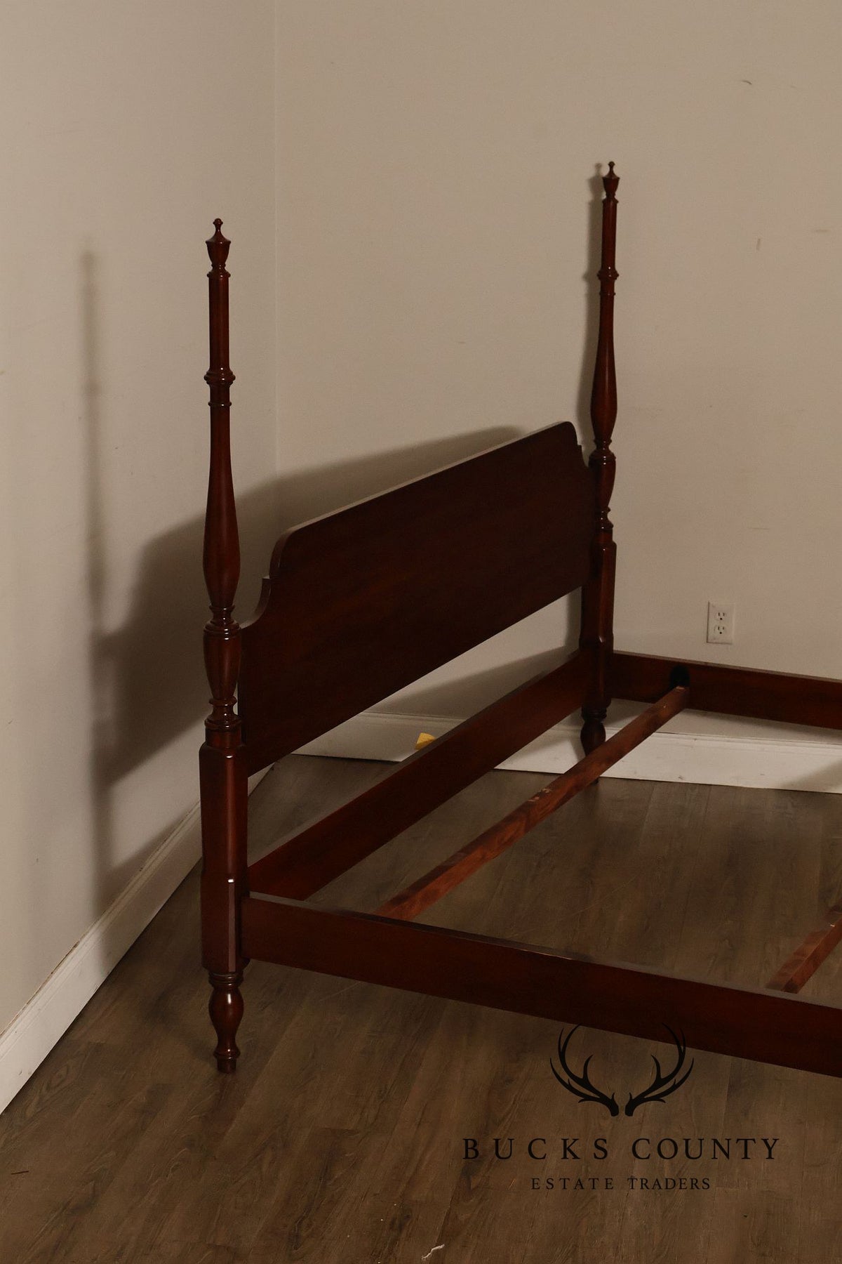 Henkel Harris Cherry King Poster Bed
