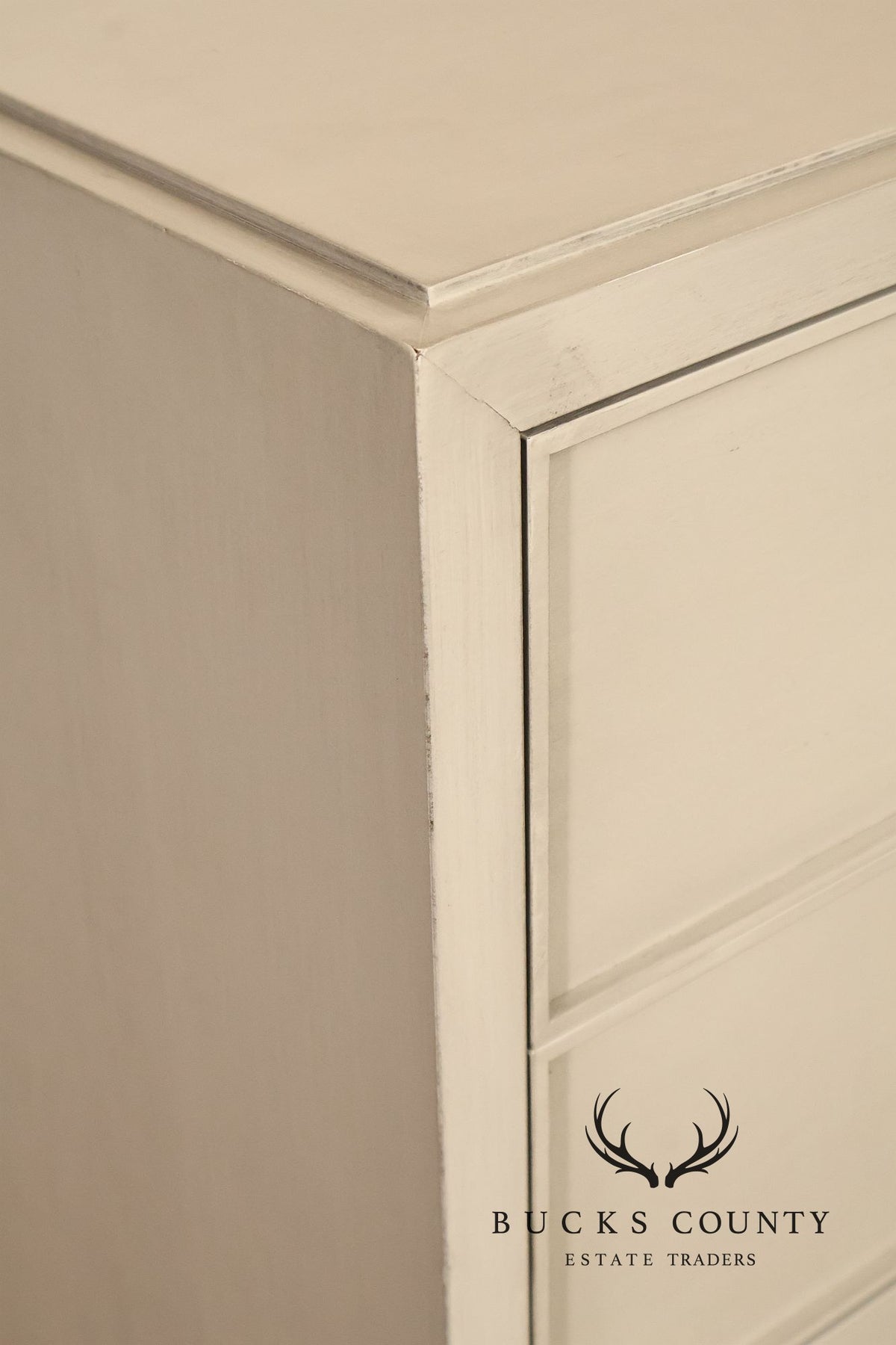 Vanguard Furniture Contemporary Pair Of Grey Three Drawer Chests Night Stands