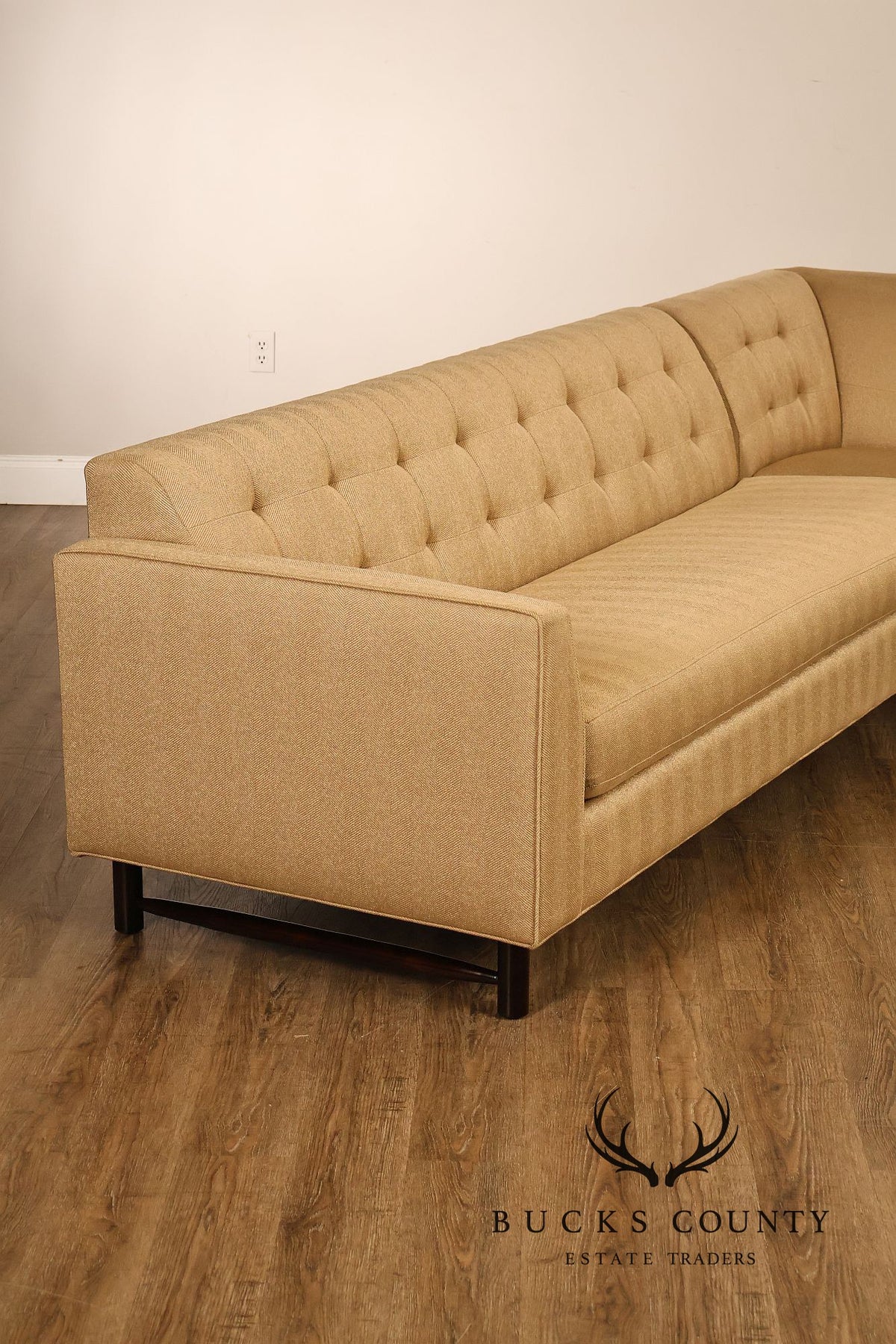 Sherrill Furniture Contemporary Modern Tufted Upholstered Sectional Sofa