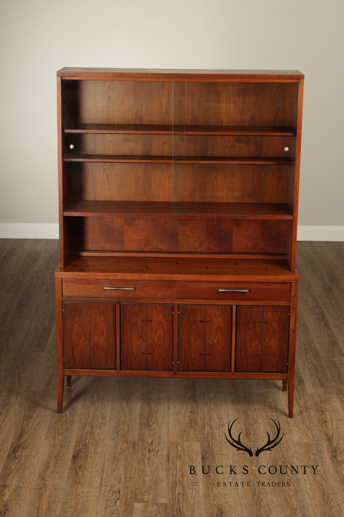 Lane 'Tuxedo' Mid Century Modern Walnut China Cabinet