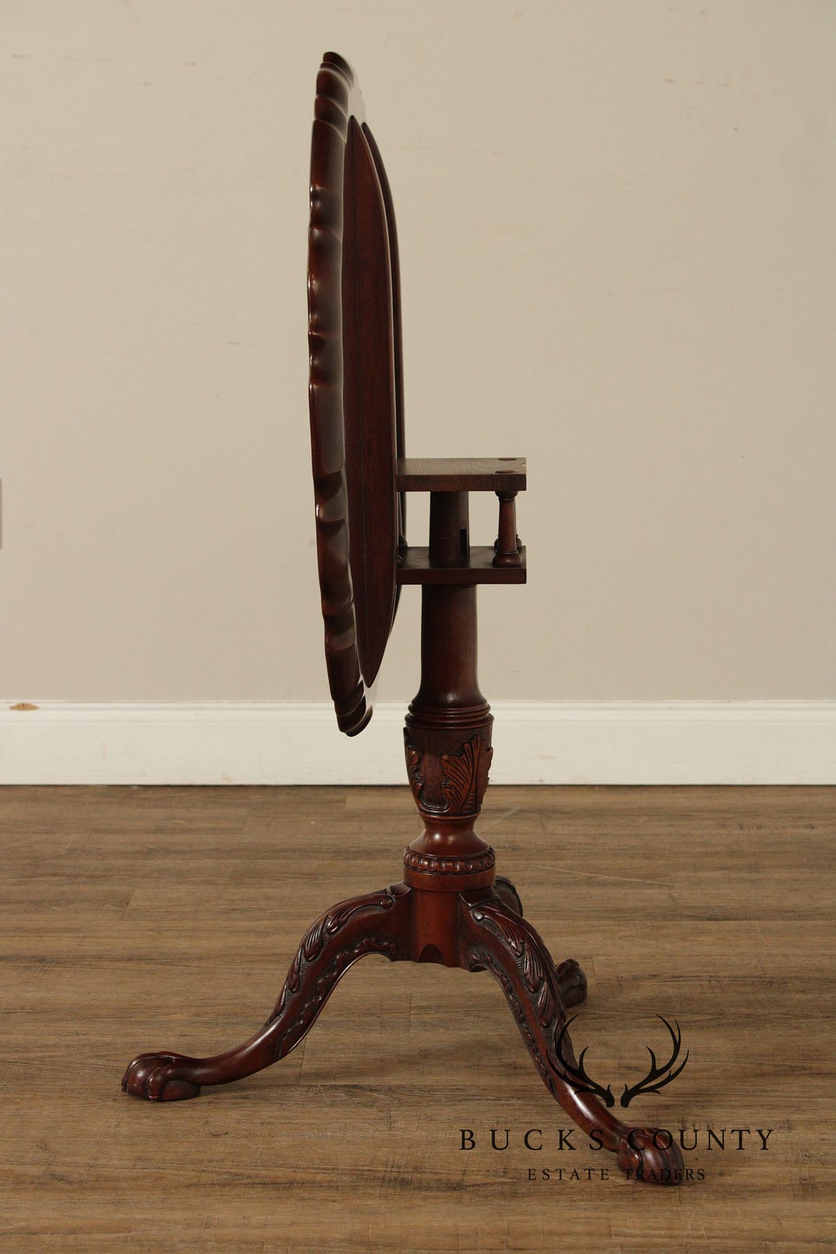 Henkel Harris Chippendale Style Mahogany Tilt Top Pie Crust Table