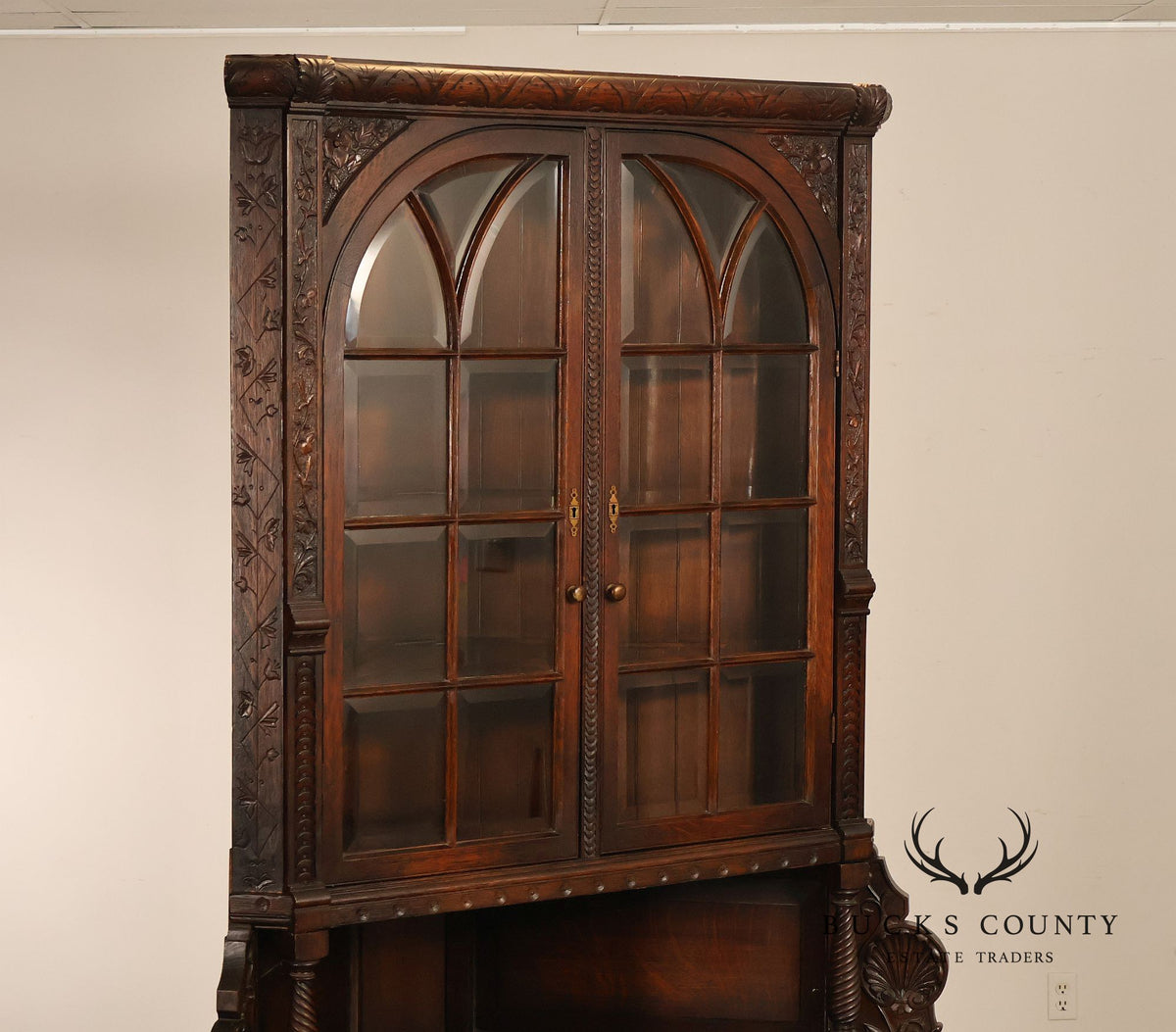 Antique RJ Horner Style Victorian Carved Oak Corner Cabinet
