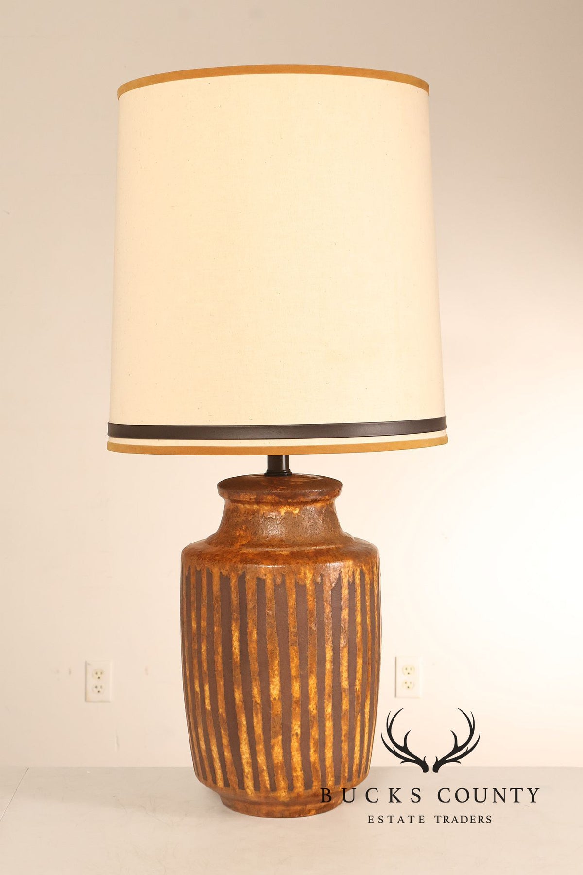 Mid Century Modern Glazed Ceramic Table Lamp