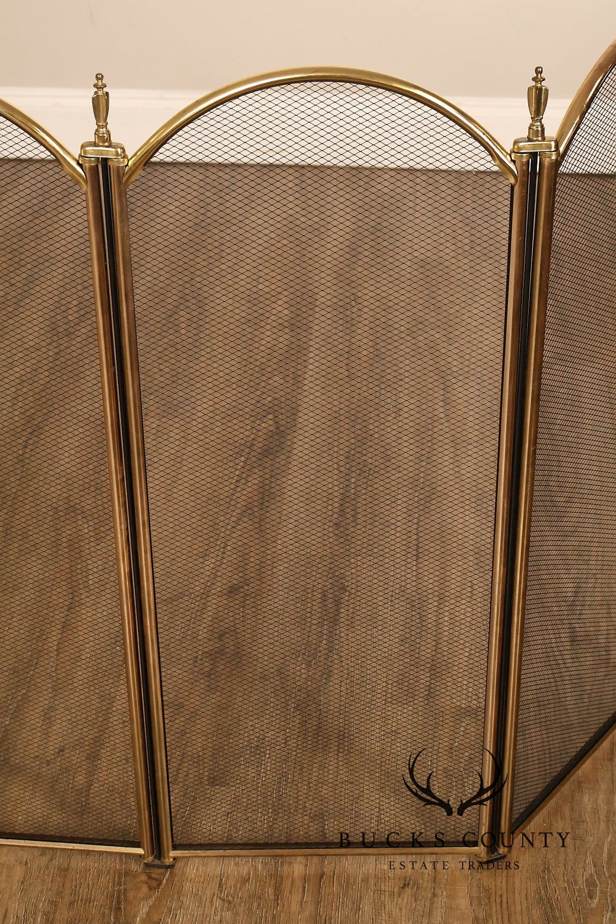 Traditional Four-Panel Arched Fireplace Screen