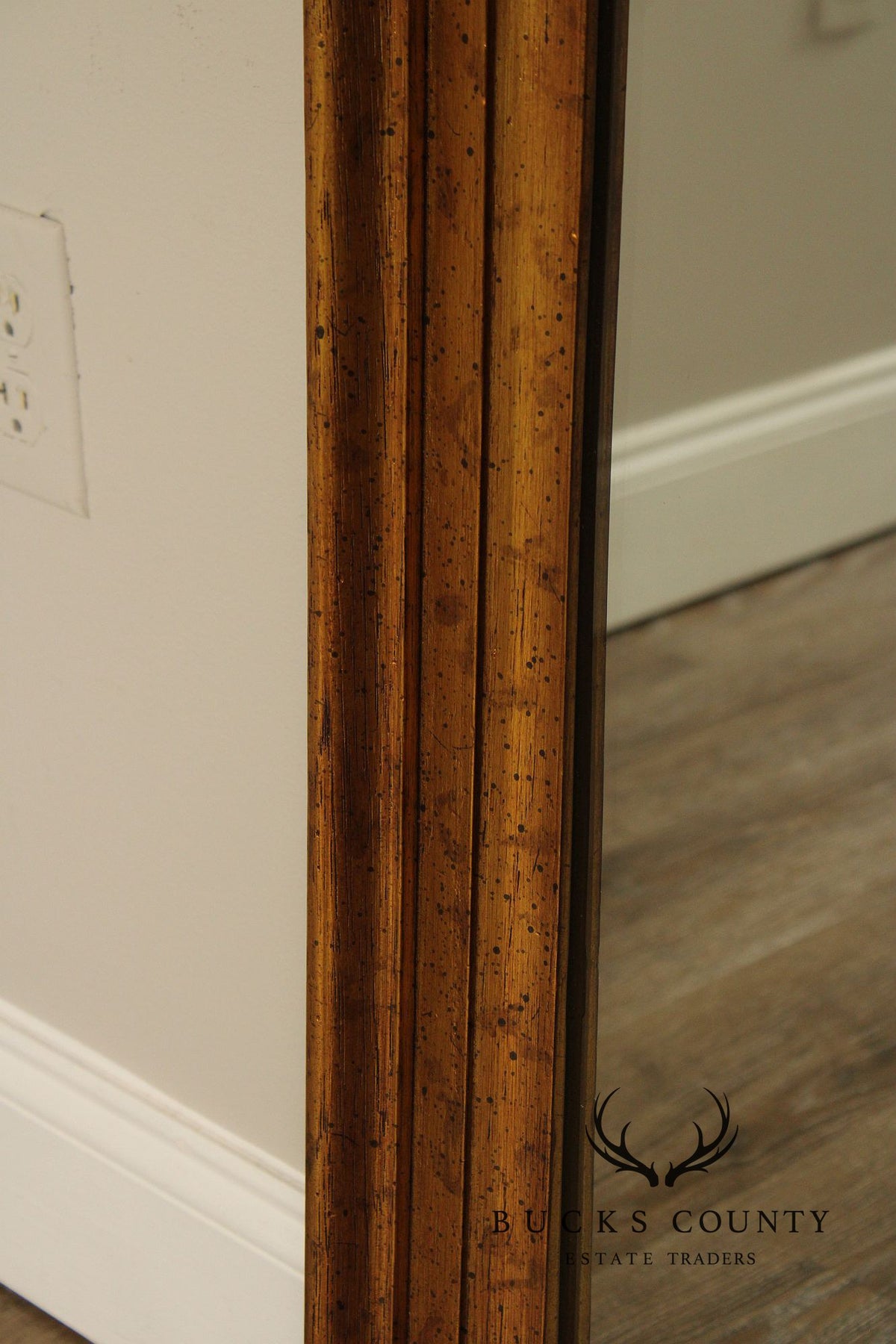 Carolina Mirror Co. Hollywood Regency Gilt Wall Mirror