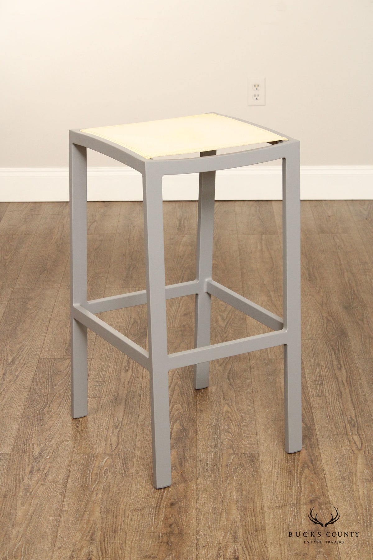 Janus et Cie. 'Koko II' Mesh Backless Bar Stool