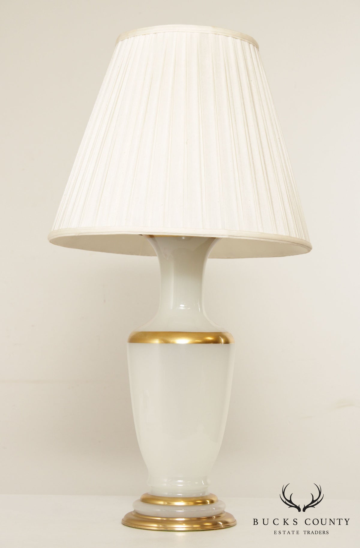 Neoclassical Opaque and Partial Gilt Urn Form Glass Table Lamp