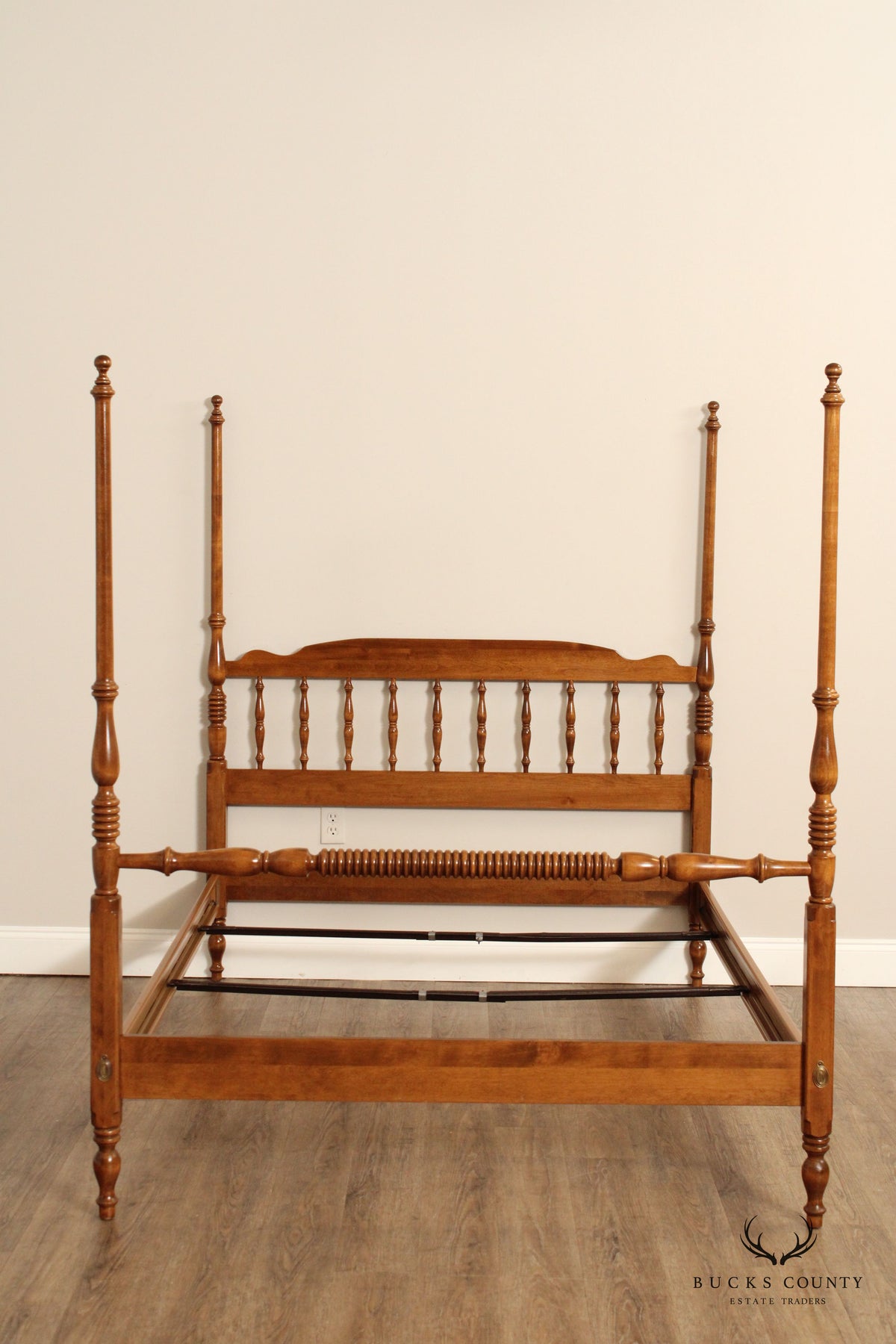 Ethan Allen Vintage Maple Full-Size Poster Bed