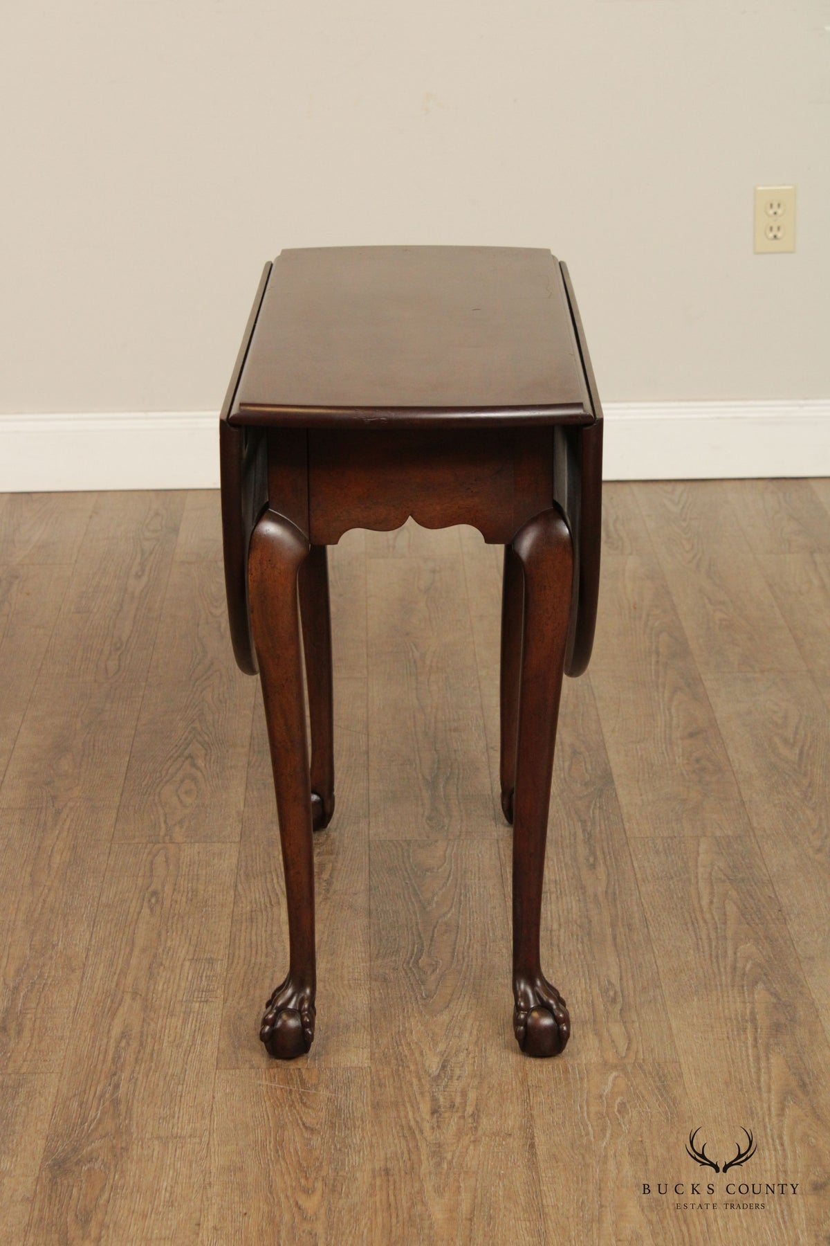 Kittinger Colonial Williamsburg Mahogany Drop-Leaf Table
